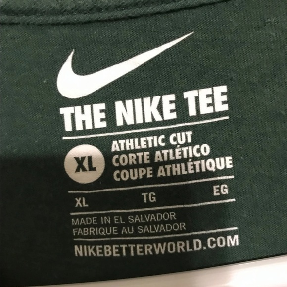 Nike tee - Picture 2 of 2